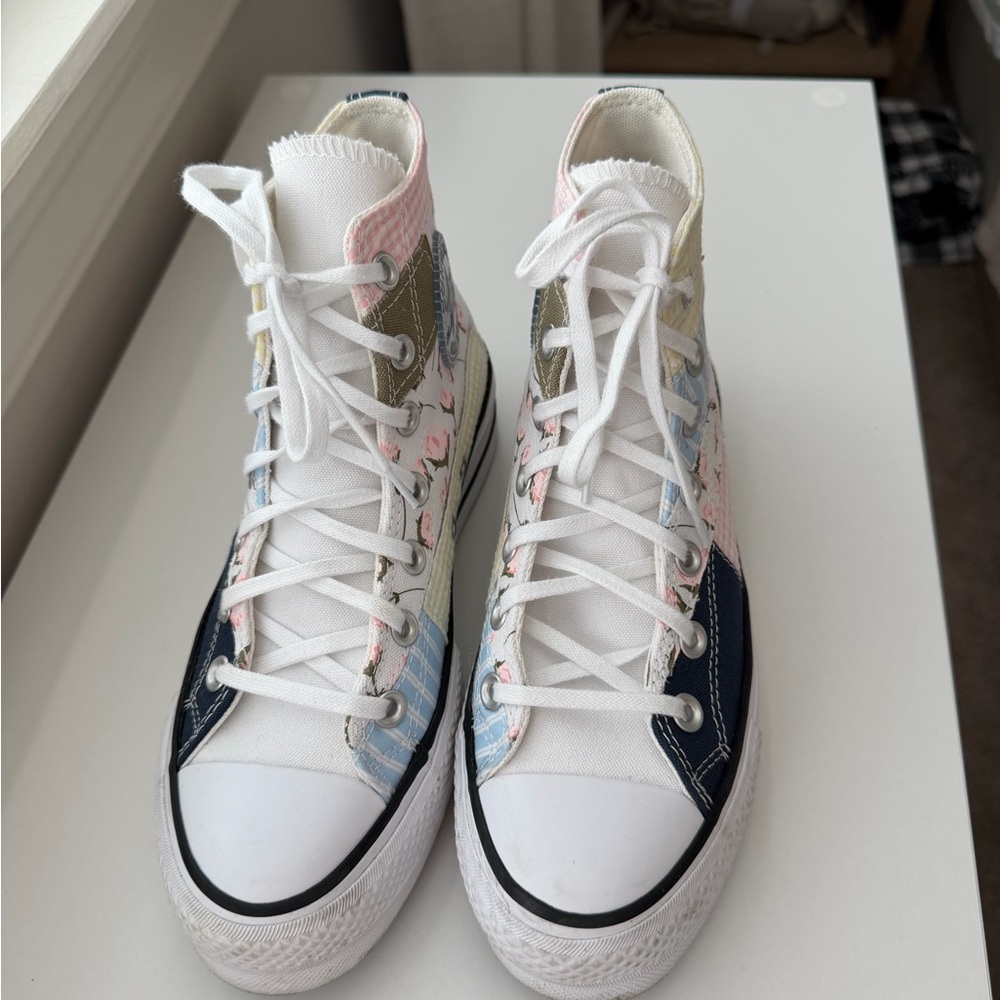 Converse Chuck Taylor All Star Patchwork Floral High Top Sneakers Women’s 6.5